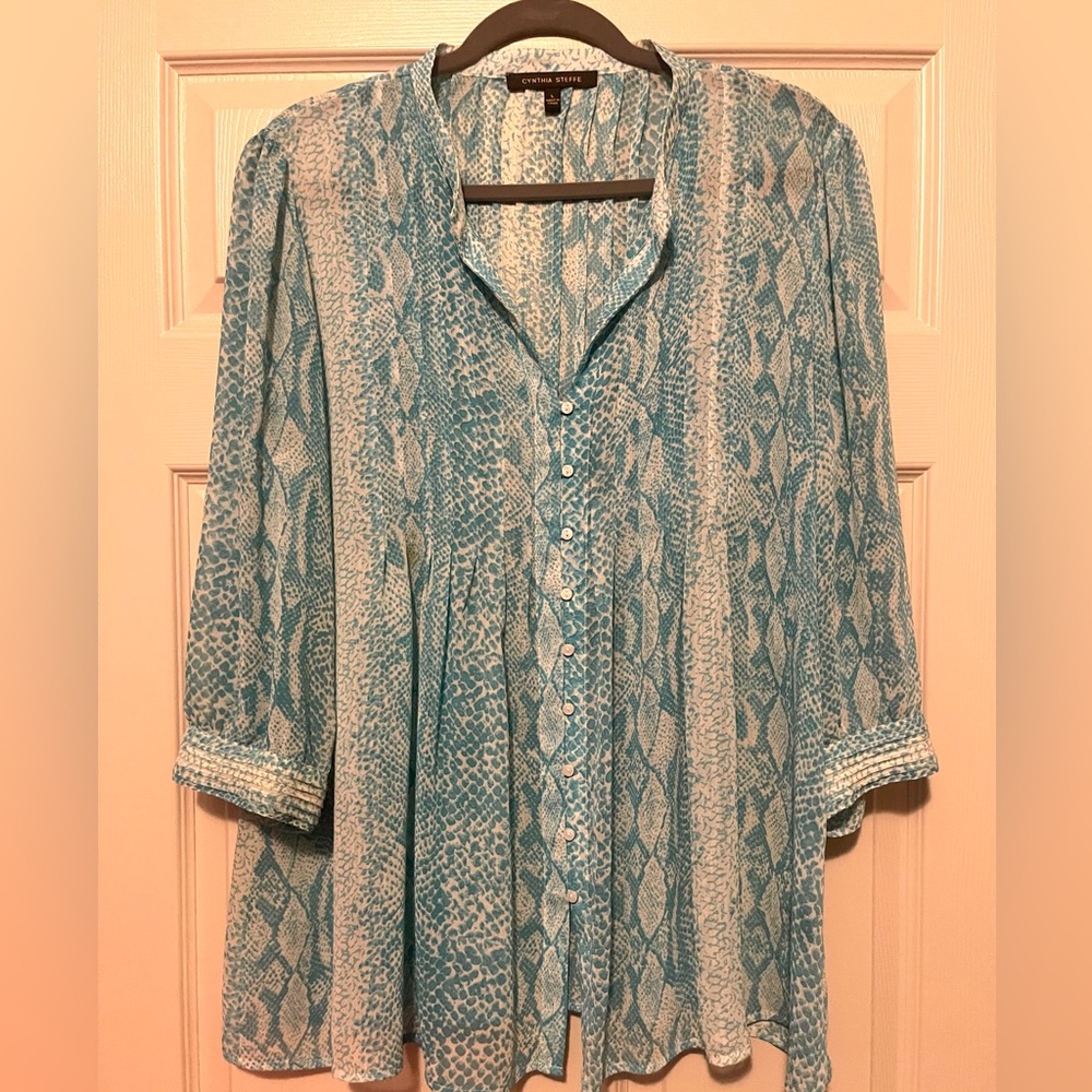 Cynthia Steffe Teal and White Patterned Blouse